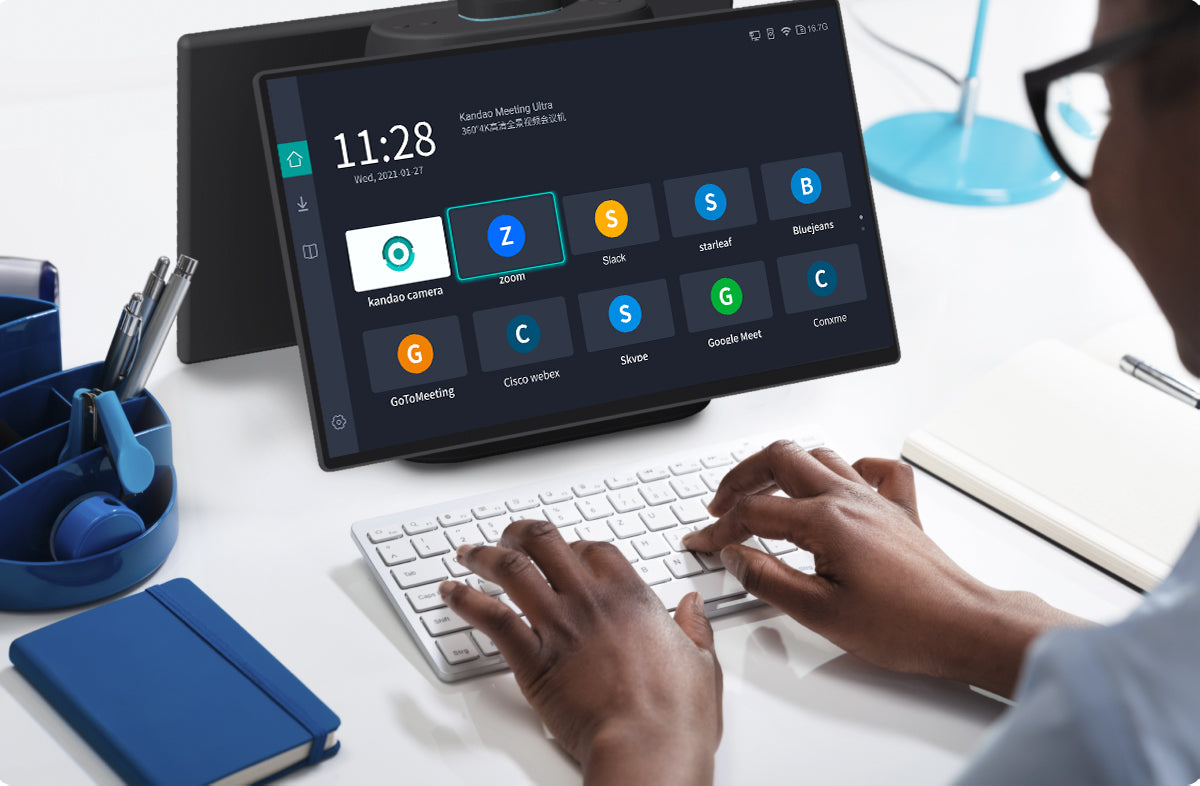 Kandao Meeting Ultraは、カメラ、マイク、スピーカー、タッチスクリーンディスプレイ、Android OSを備えたオールインワンのスタンドアロンデバイスです。